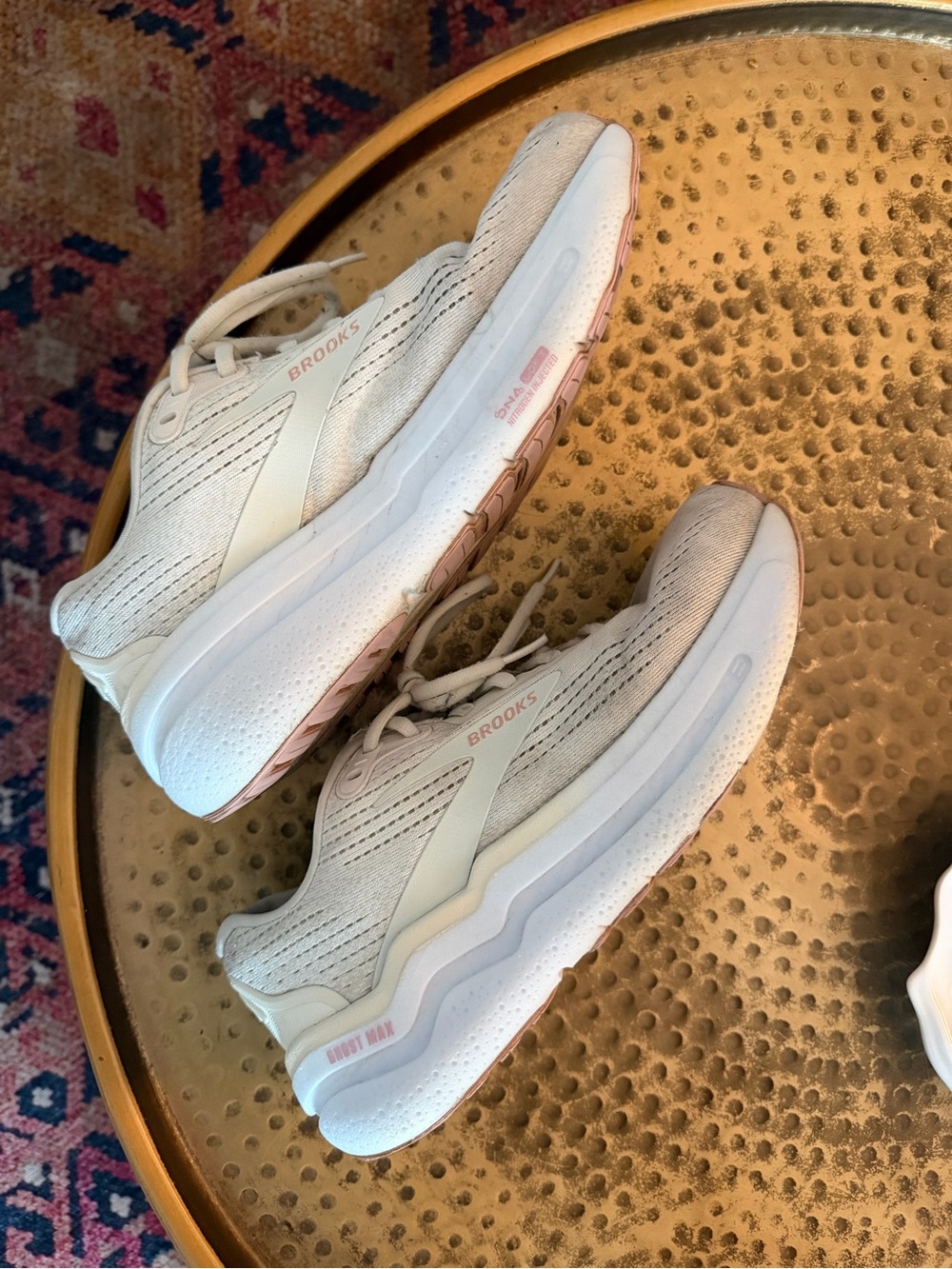 Brooks Ghost Max 2